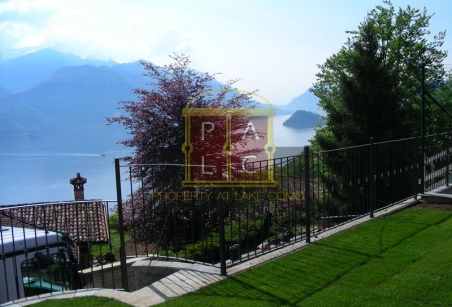 villa in plesio